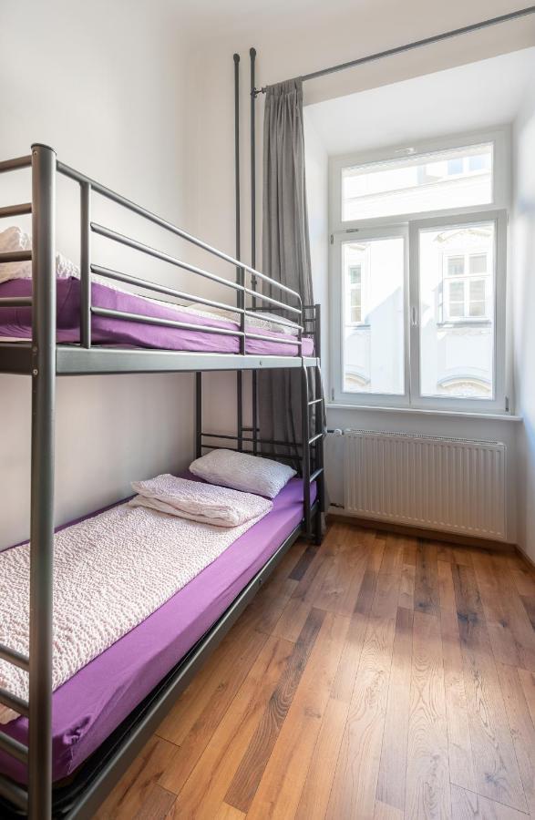 Adhoc * Ljubljana