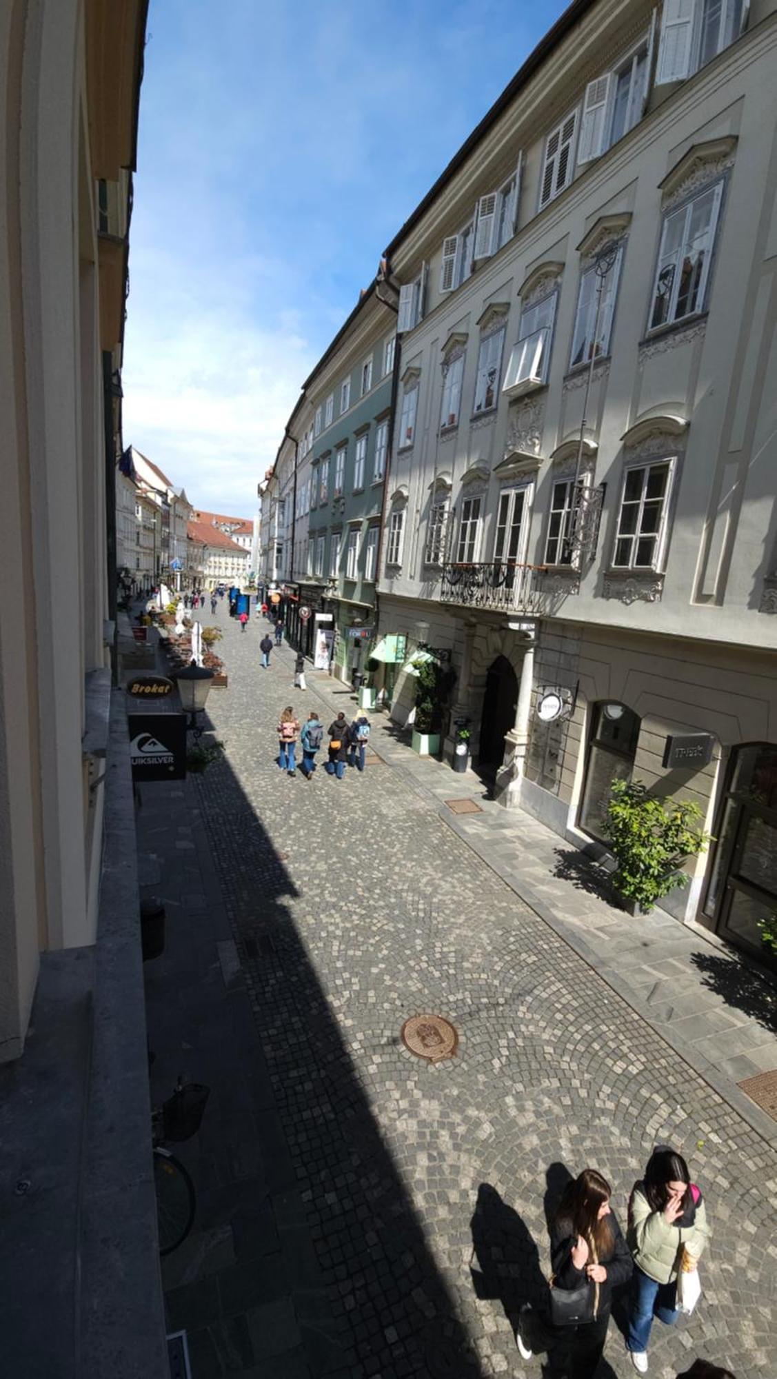 Hostel Adhoc Ljubljana
